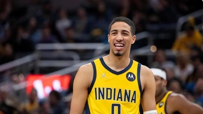 中超联赛的 中超联赛的