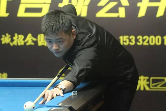 仅专注于球 仅专注于球